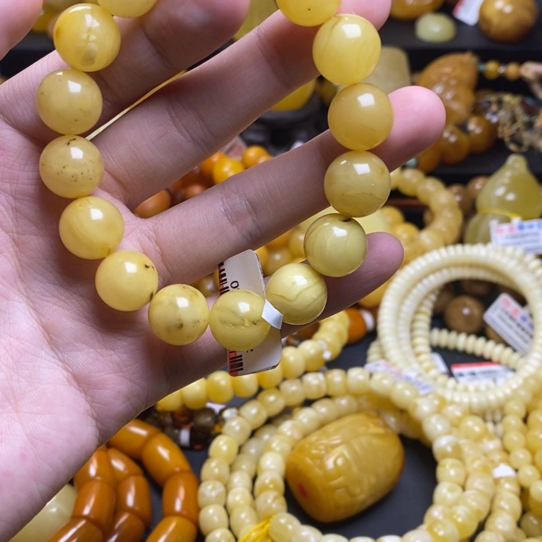 琥珀未镶嵌珠宝奇石