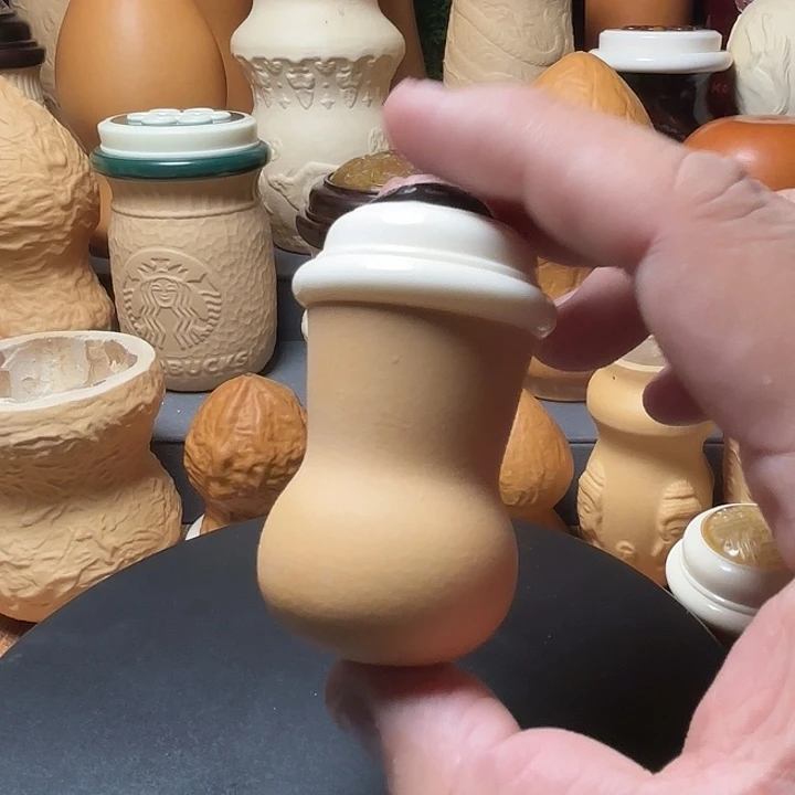 胖***龙隐隐约约地看到一只大