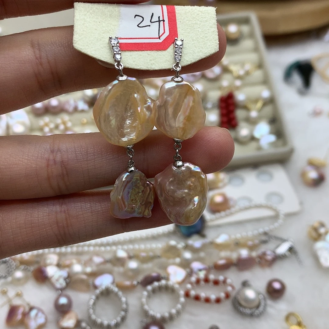 银S925镶嵌淡水珍珠耳饰有瑕疵