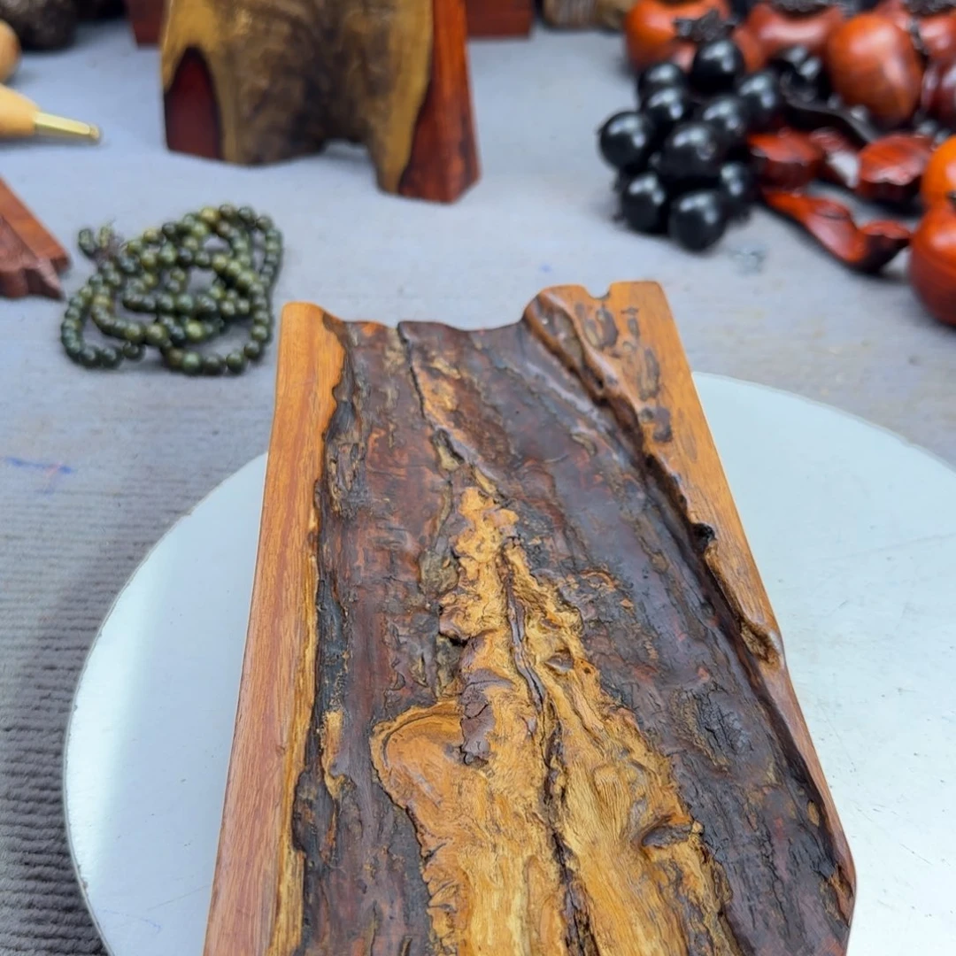 大果紫檀（缅甸花梨）黎**达