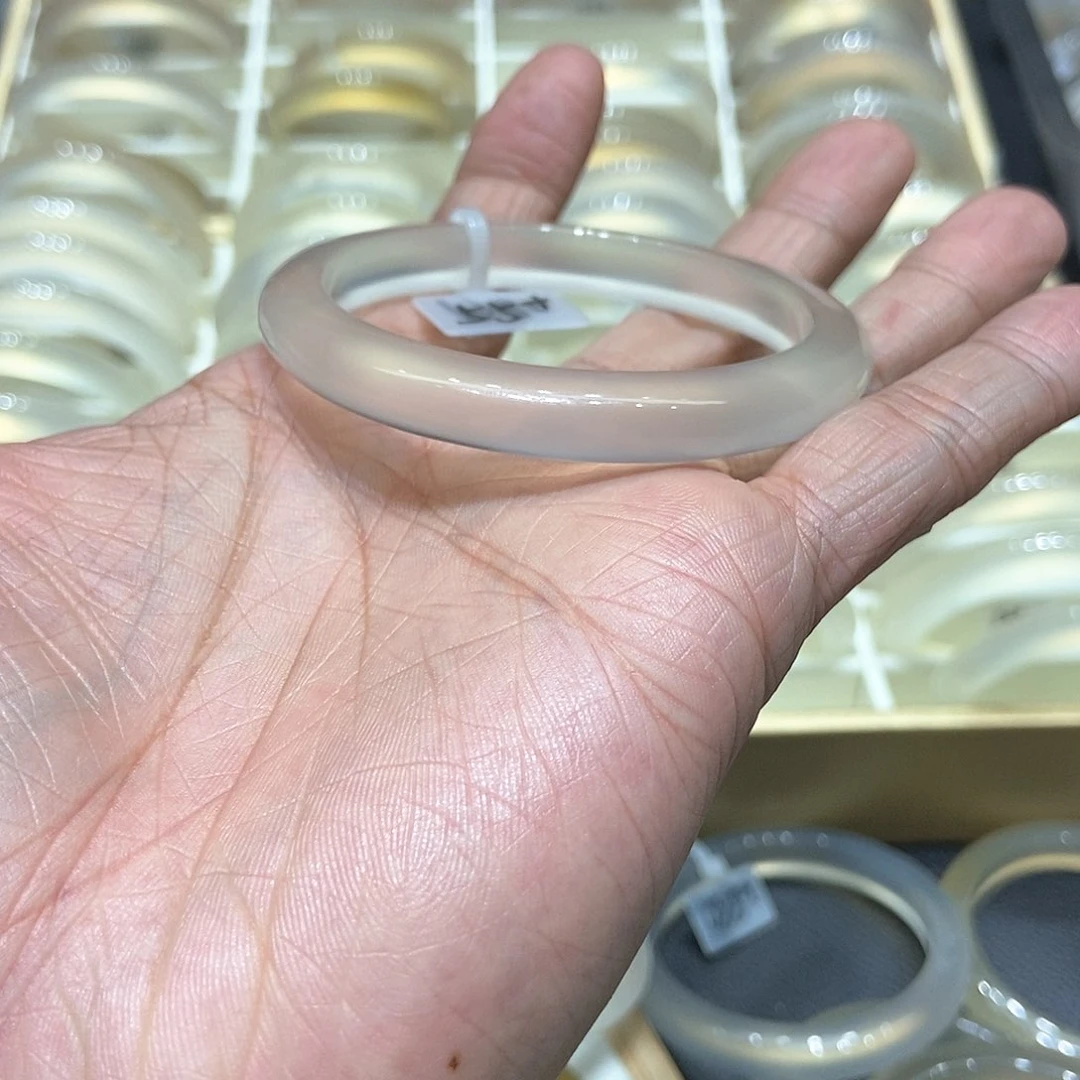 玛瑙/玉髓手镯未镶嵌086