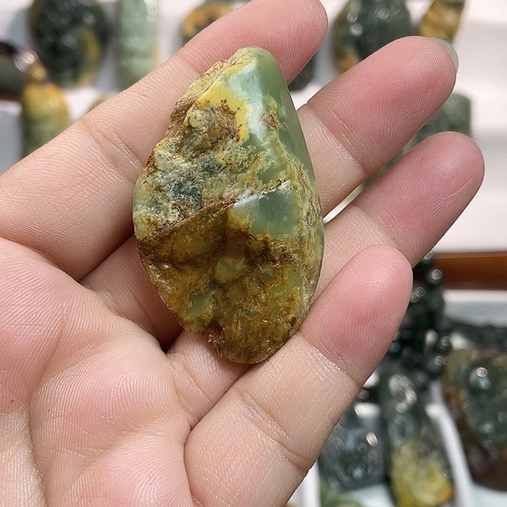 岫岩河磨玉（透闪石质玉）未镶嵌吊坠(不含链)