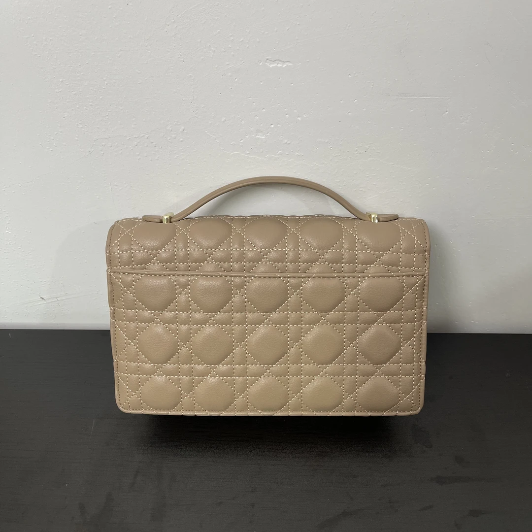 【奶茶色】时尚通勤百搭斜跨单肩女包34126-1