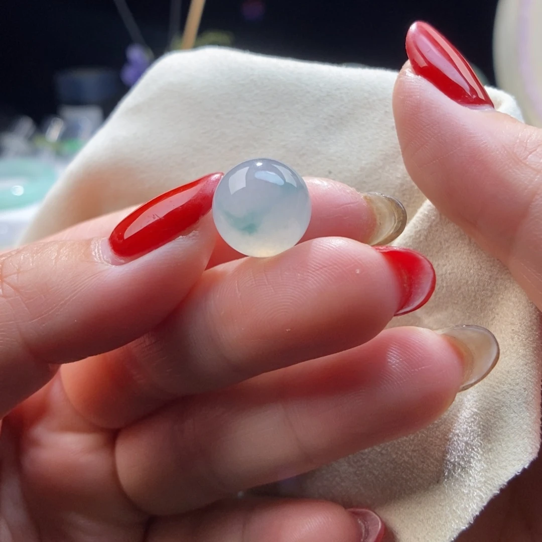 翡翠颈饰未镶嵌圆珠12.5