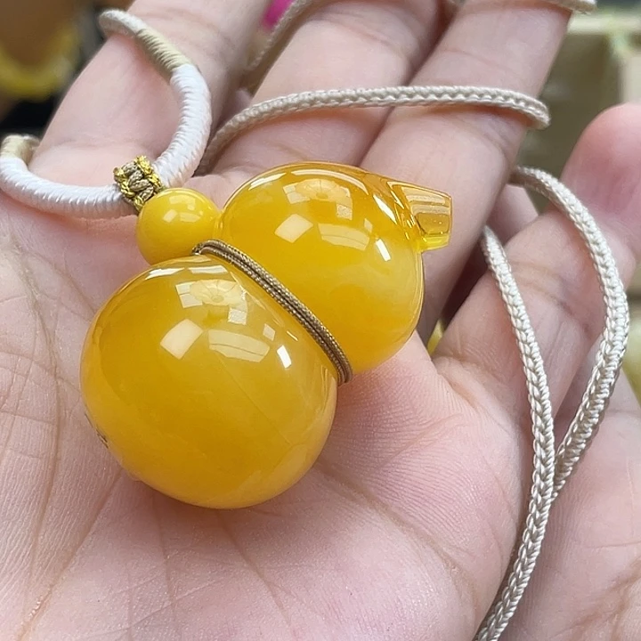 琥珀未镶嵌珠宝奇石琥珀h23