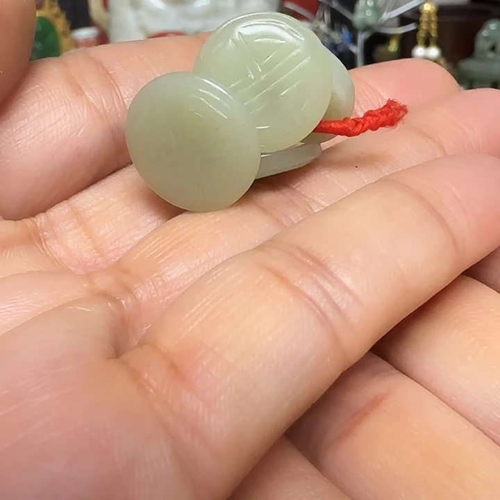 和田玉（糖玉）未镶嵌颈饰器物之美手工雕刻