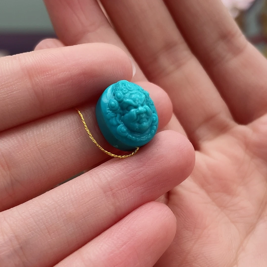 绿松石颈饰未镶嵌