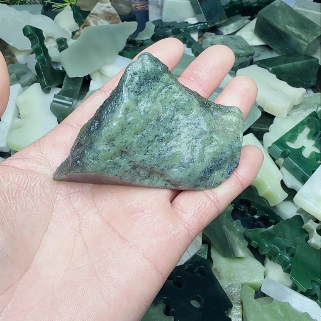 和田玉颈饰未镶嵌小*飞