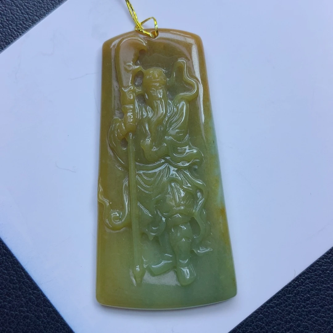 翡翠颈饰未镶嵌德*关二爷