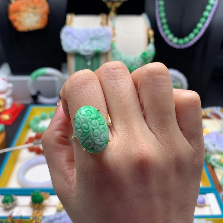 翡翠颈饰未镶嵌翡翠戒指