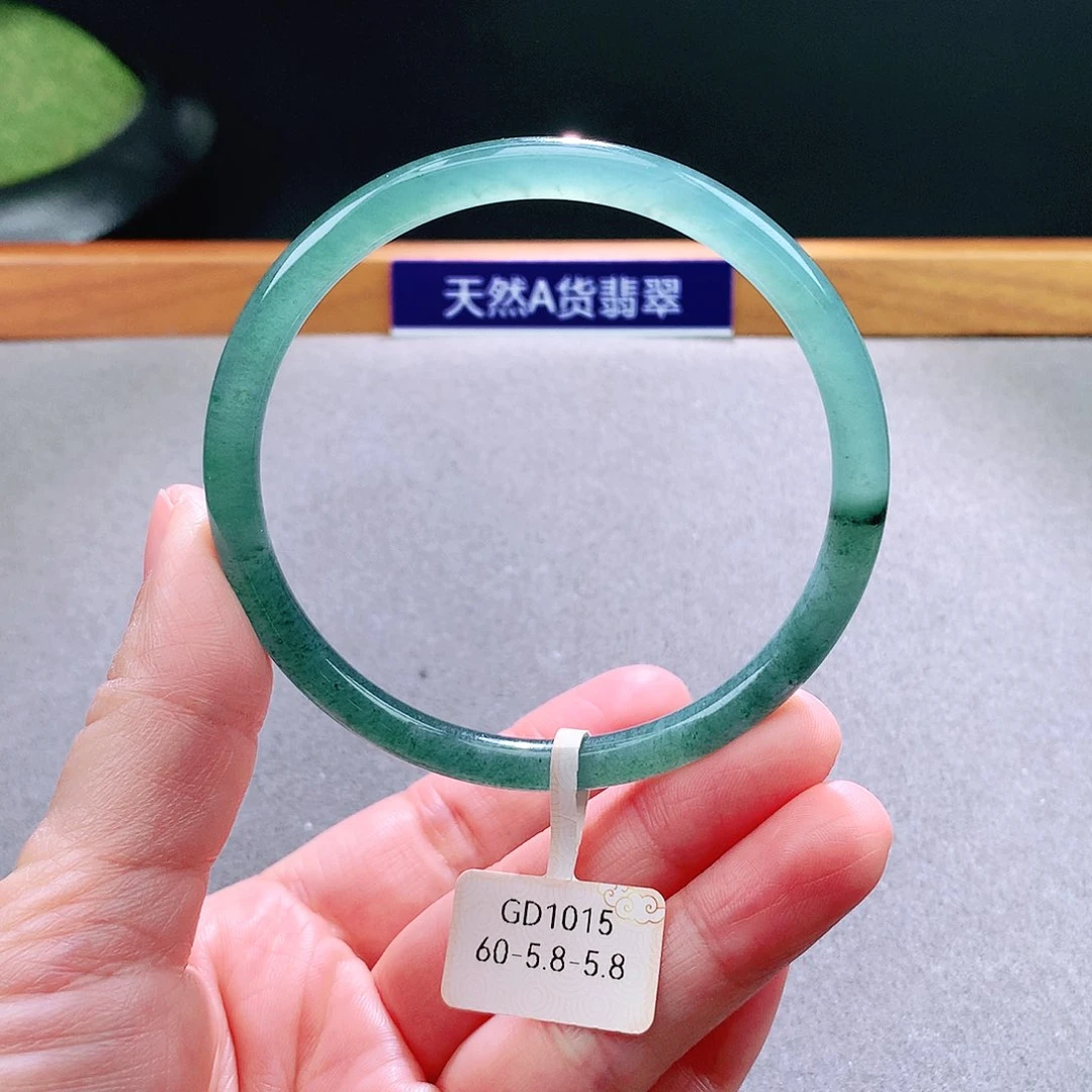 未镶嵌手镯翡翠天然翡翠手镯a货
