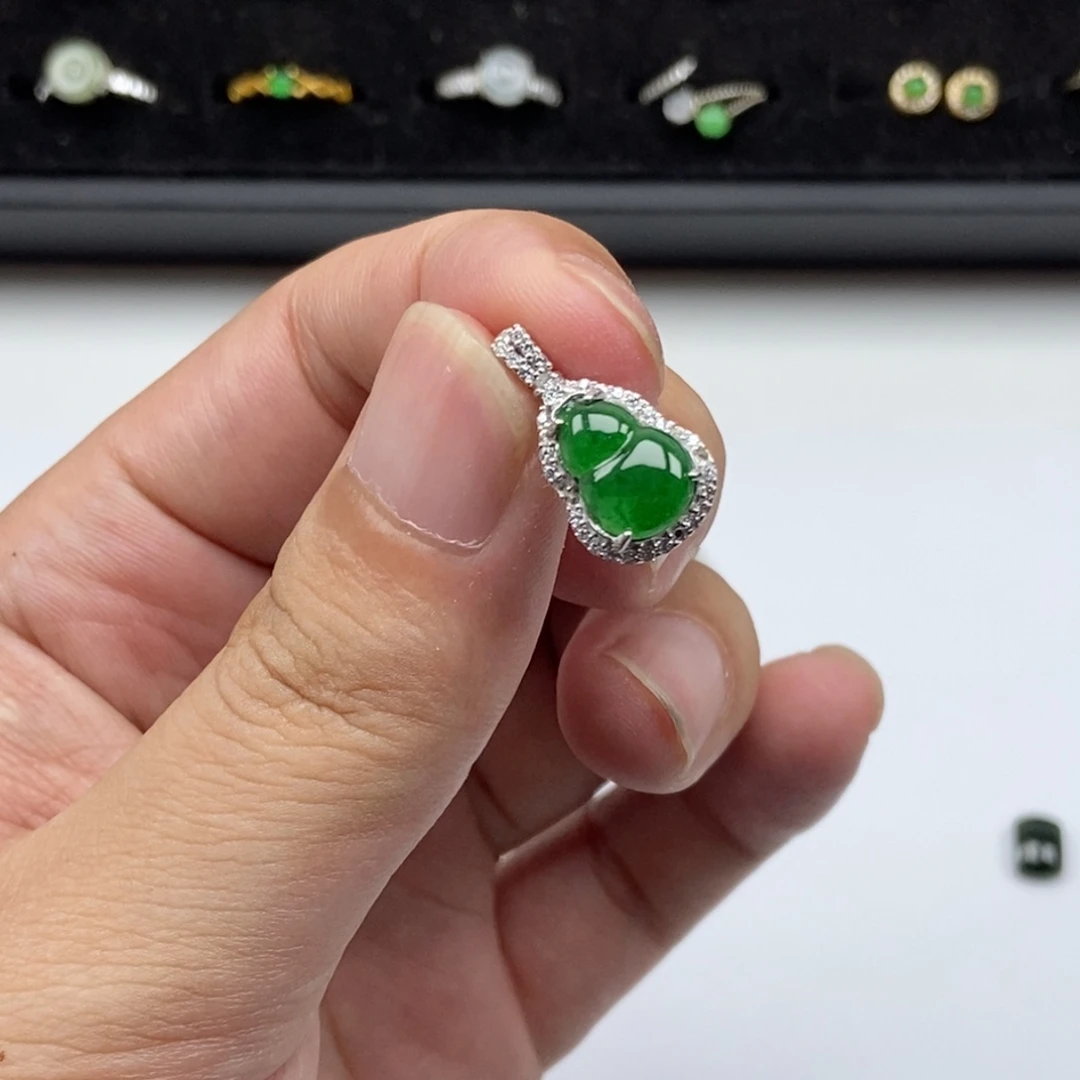 翡翠银S925镶嵌颈饰