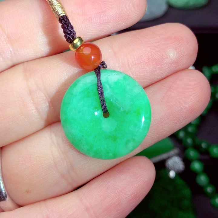 翡翠未镶嵌毛衣链