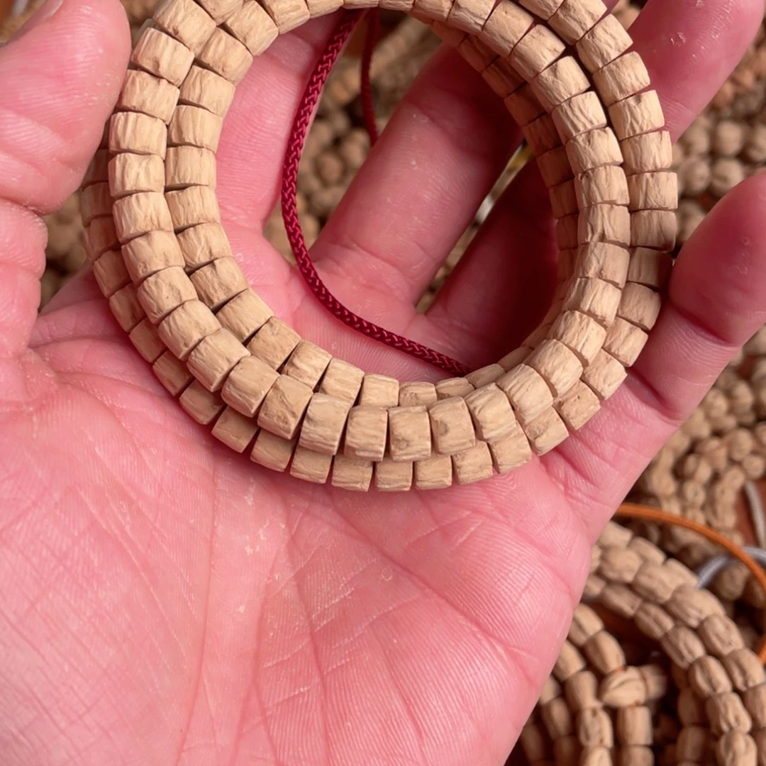 ?**路柏香籽直筒顺柏香噶