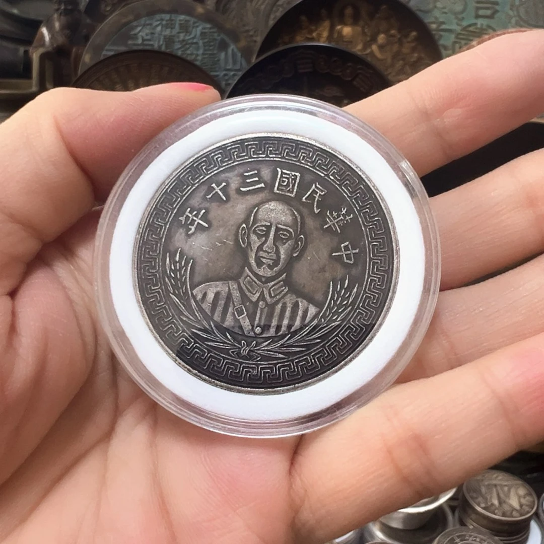 金属复古风格摆件