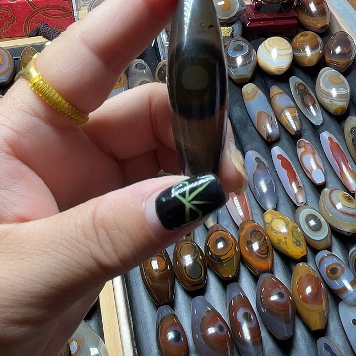 龍***馆玛瑙/玉髓11111111111未镶嵌