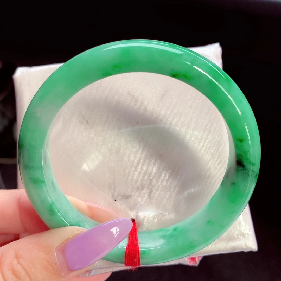 翡翠未镶嵌手镯翡翠
