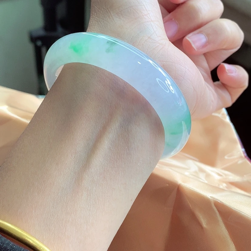 【闪购商品】翡翠手镯未镶嵌53小万战斗机A