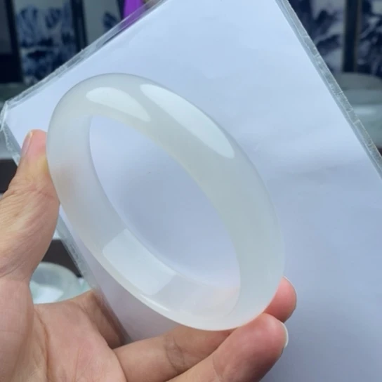 石英质玉（金丝玉）手镯未镶嵌