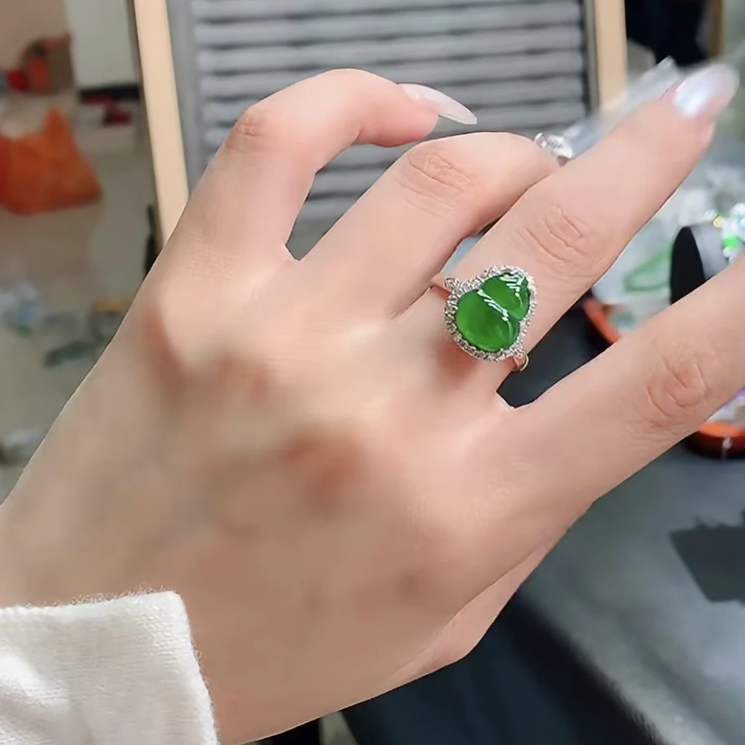 天然翡翠A货冰阳绿葫芦戒指