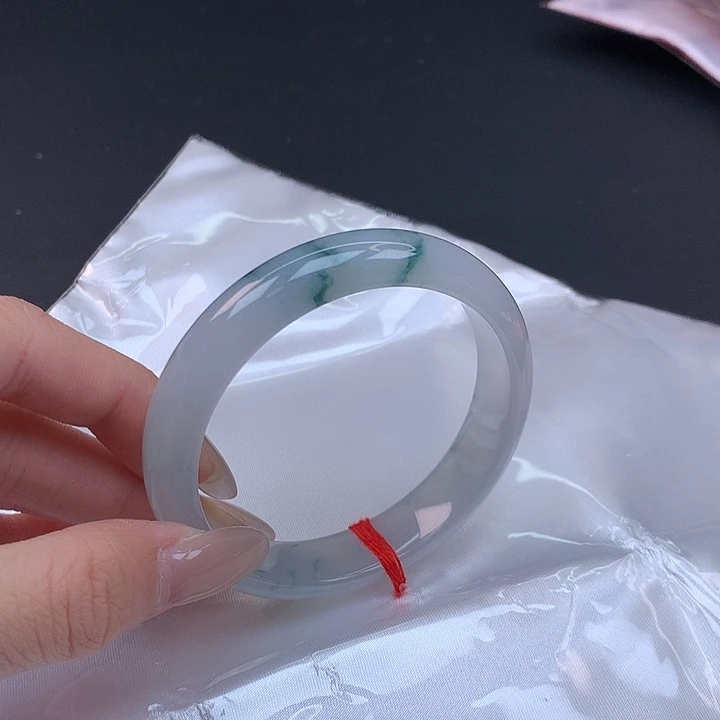 翡翠未镶嵌手镯56