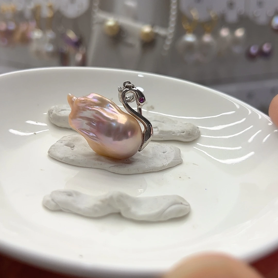 银S925镶嵌耳饰淡水珍珠