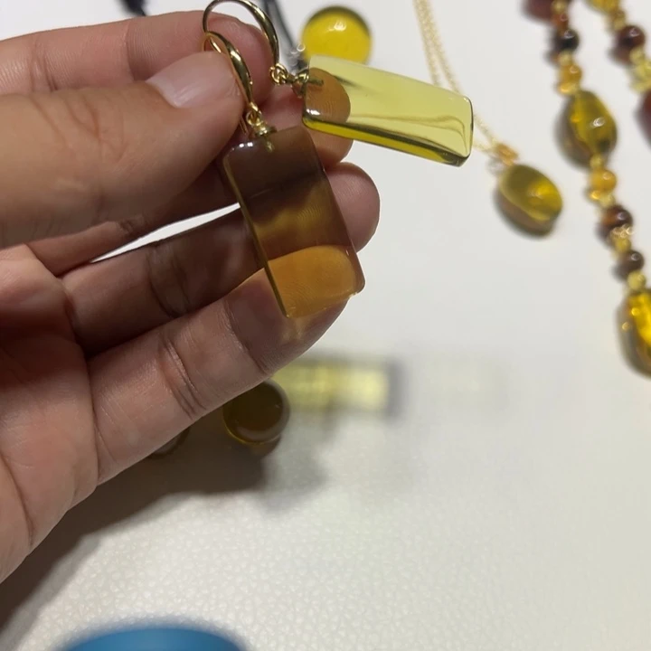 未镶嵌颈饰琥珀琥珀耳环