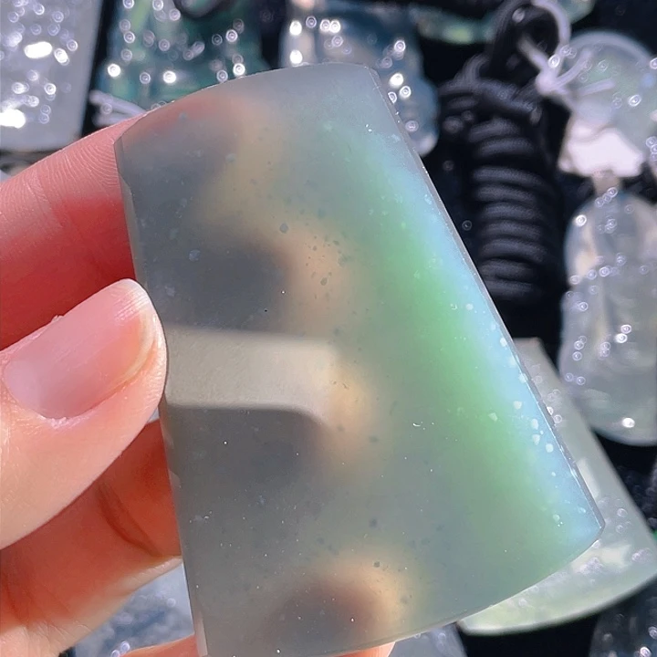 翡翠颈饰未镶嵌3，