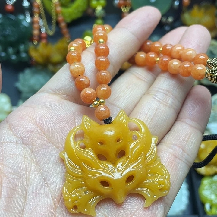 未镶嵌蛇纹石玉颈饰