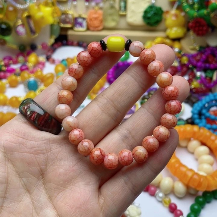 树脂制品2号龙鳞凤血手链