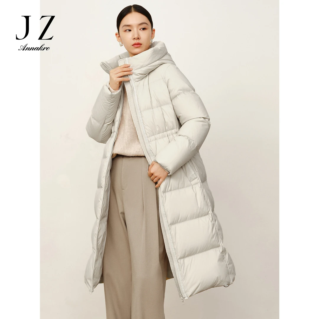 玖姿安娜蔻厚实保暖高品质抽绳收腰羽绒服女JTDD031679