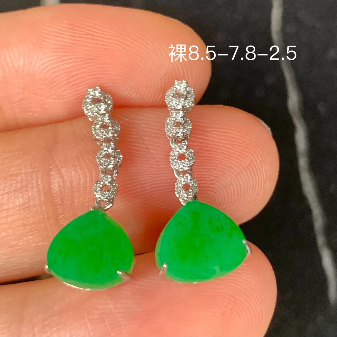 满绿水滴天然翡翠耳饰镶嵌精致高级感玉石女款