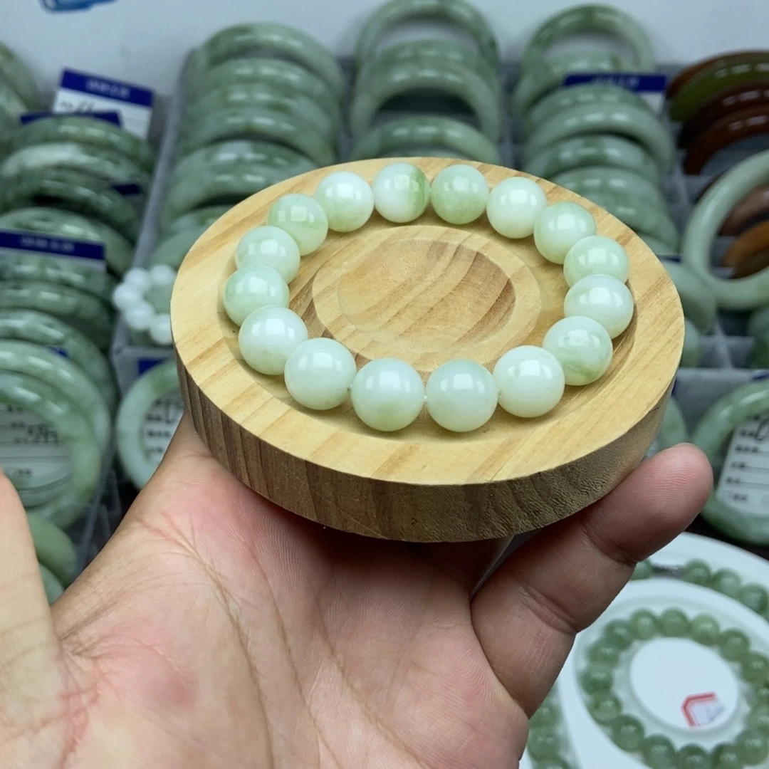 未镶嵌蛇纹石玉手链