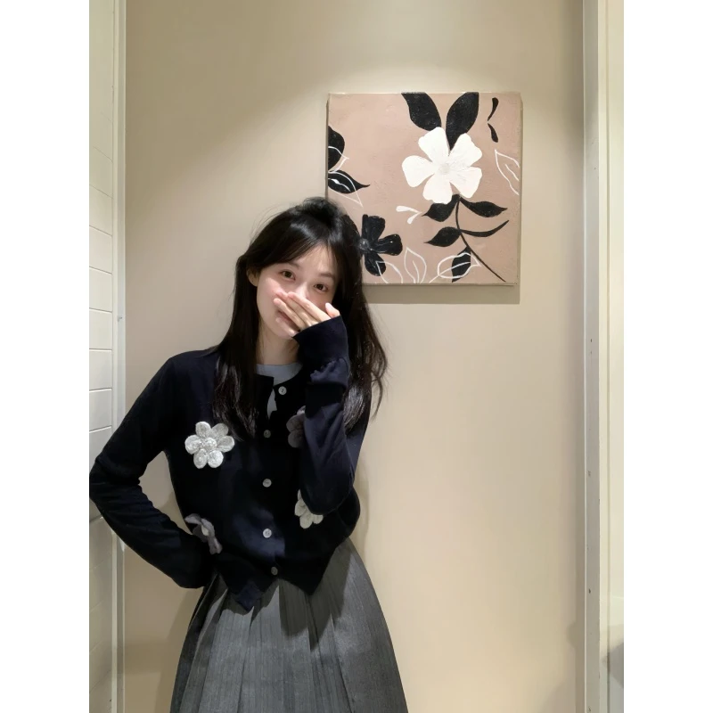 MARIE.COCO韩系温柔风立体花上衣女秋季新款高腰气质百褶裙两件套