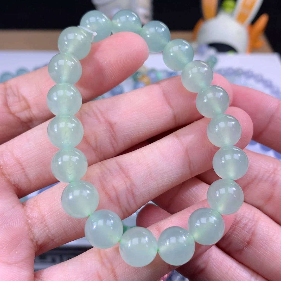 翡翠手链未镶嵌翡翠