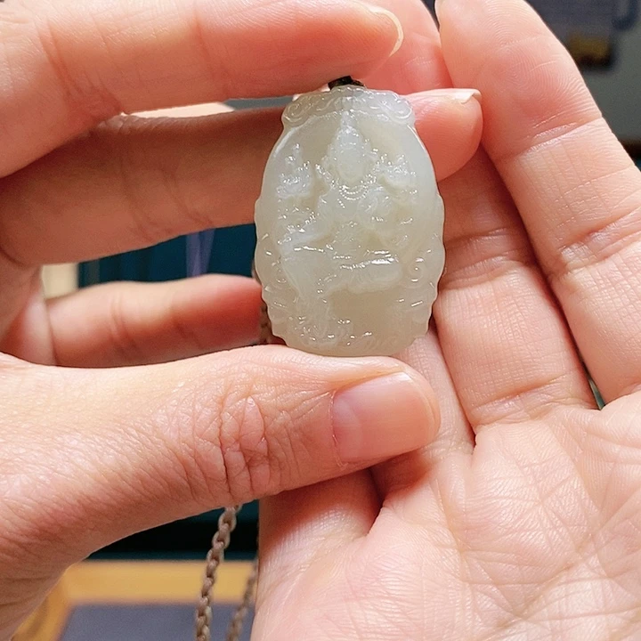 【闪购商品】颈饰未镶嵌和田玉