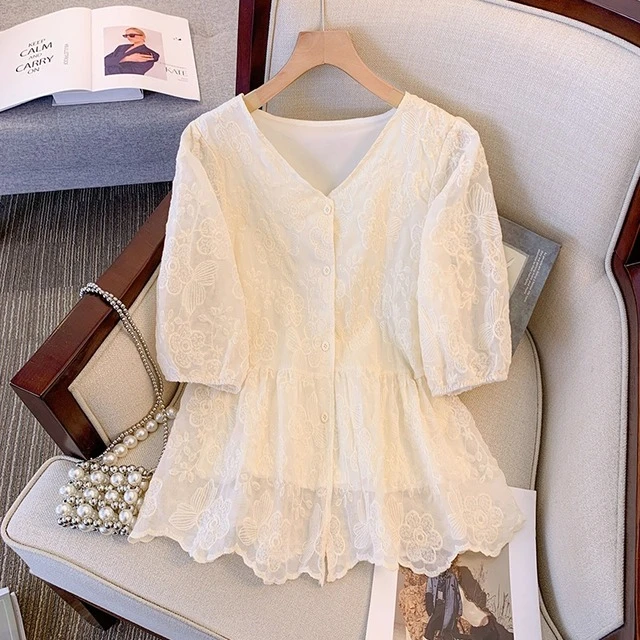 小众女装短袖衬衫2025夏季大码胖mm遮肚正肩蕾丝v领上衣