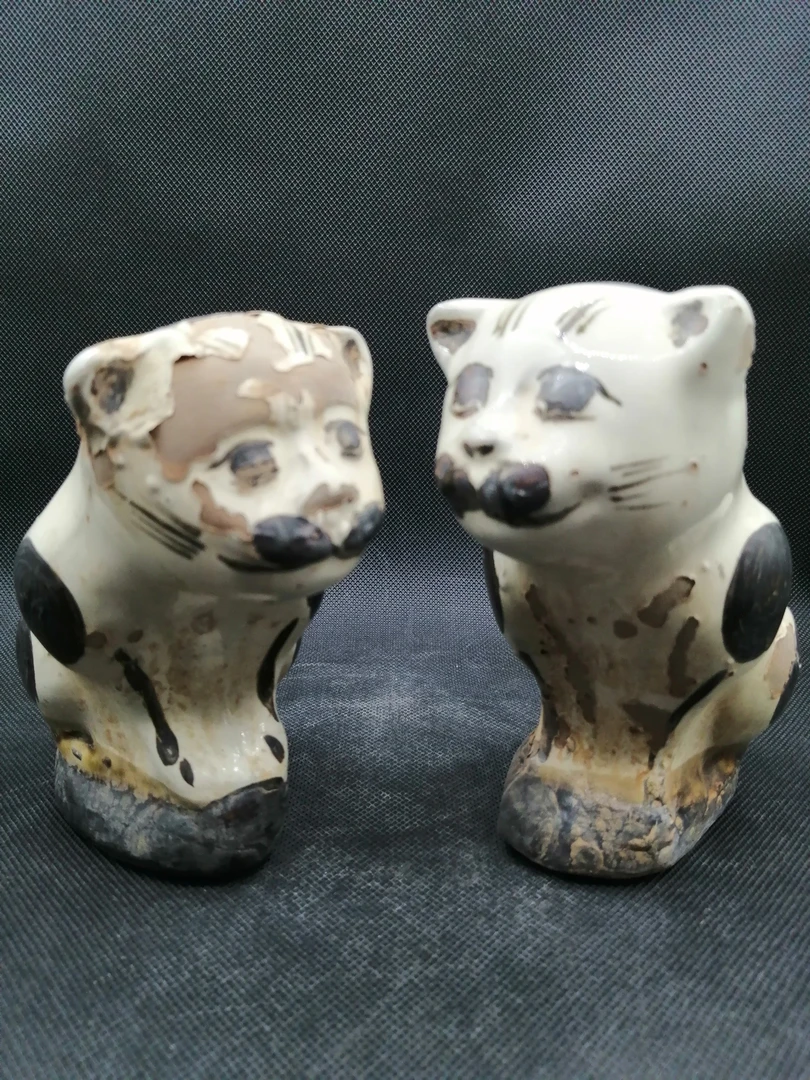 磁州窑猫摆件一对，造型生动，包浆老道