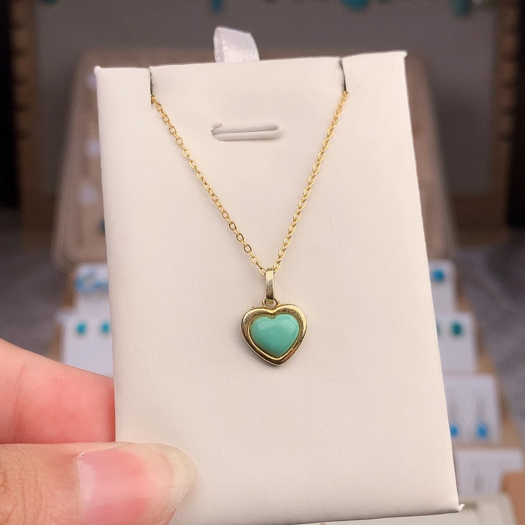 绿松石银S925镶嵌颈饰一**光