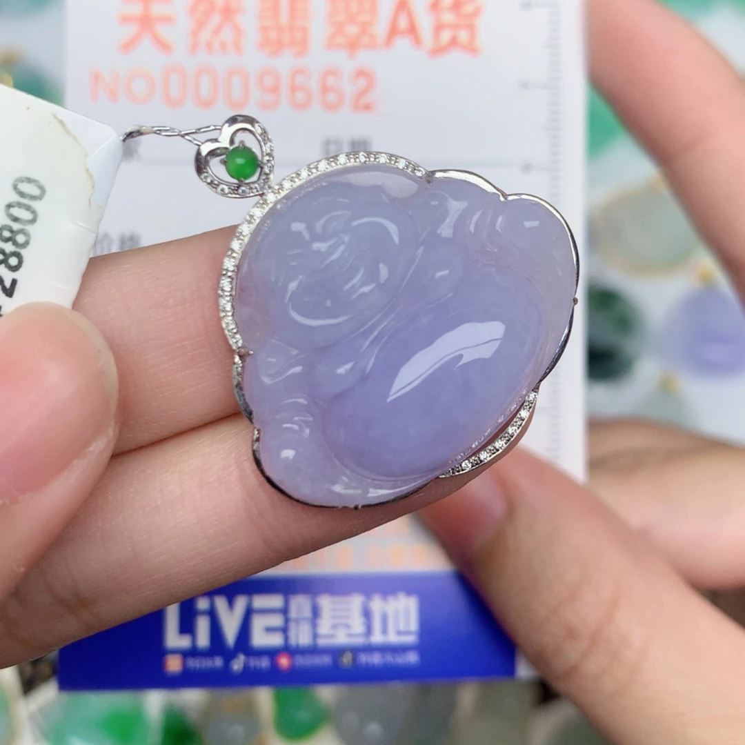 翡翠18K金镶嵌颈饰佛公