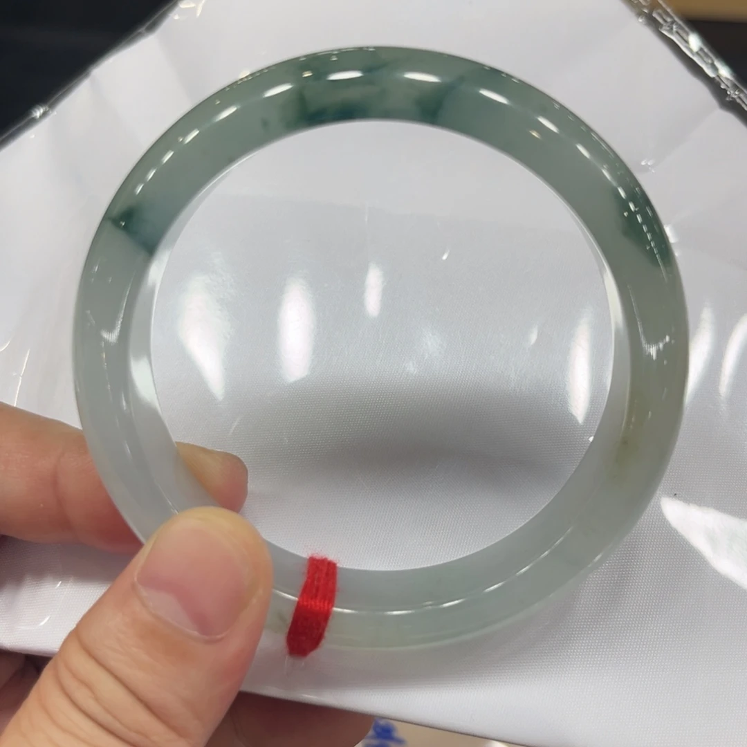 翡翠手镯未镶嵌56.6正