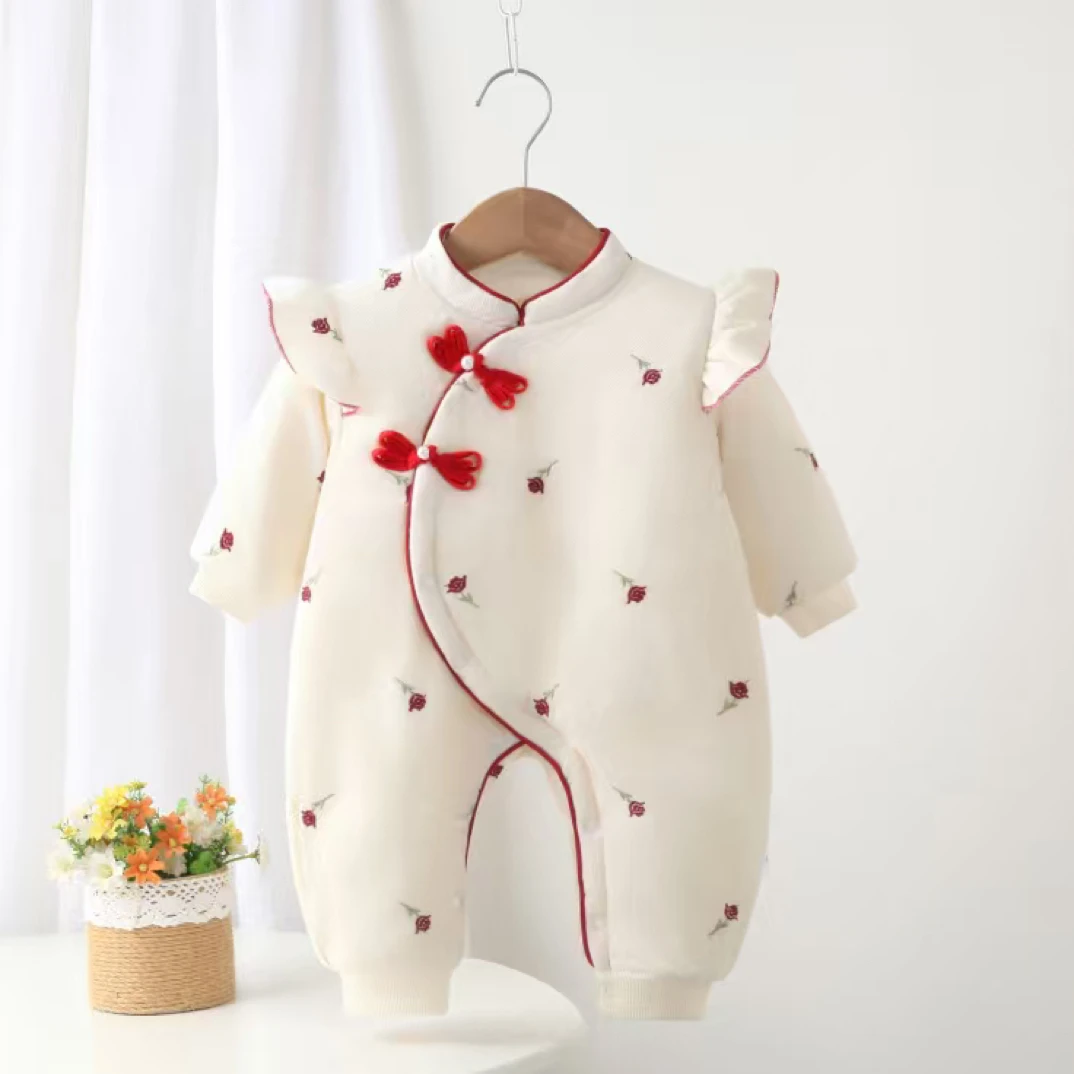 婴儿连体衣拜年服秋冬中国风斜襟盘扣新生女宝宝百天周岁礼服喜庆