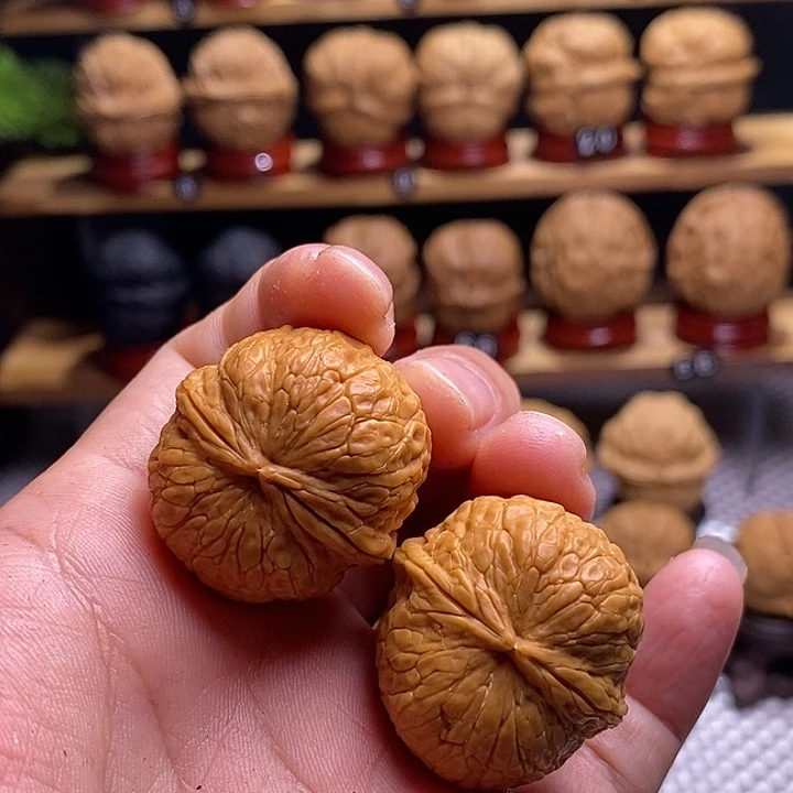文玩核桃吊坠小金豆42