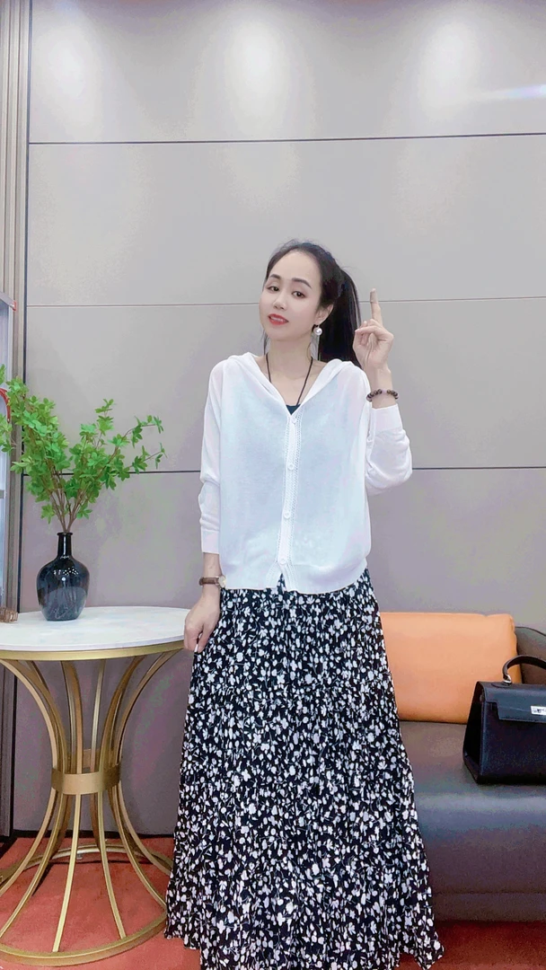 3881裙子开衫女薄款蝙蝠袖连帽外搭防晒空调衫披肩上衣