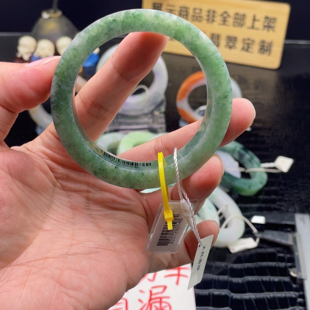 未镶嵌翡翠定制翡翠