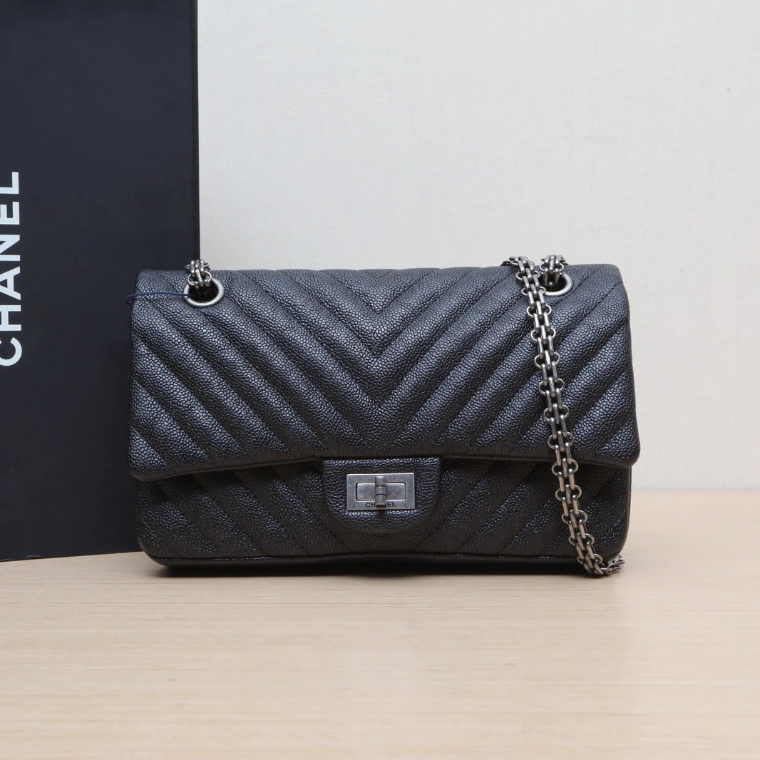 95新 Chanel/香奈儿 【小花黑黑】2.55 口盖包 小号 黑色 银扣