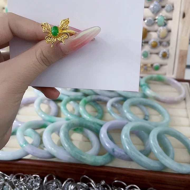 翡翠未镶嵌颈饰天然翡翠Ａ货