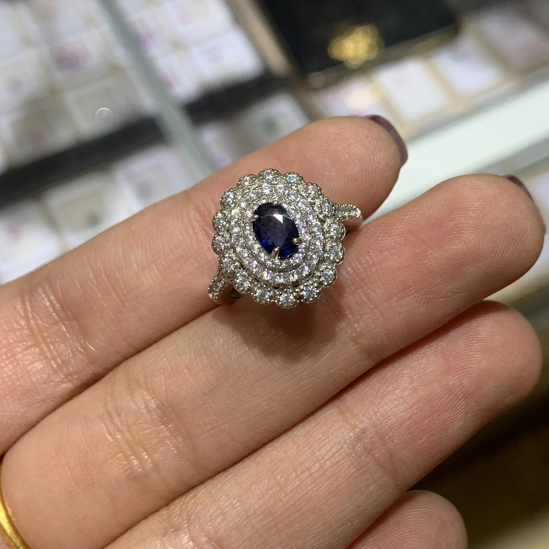 925银镶天然蓝宝石戒指