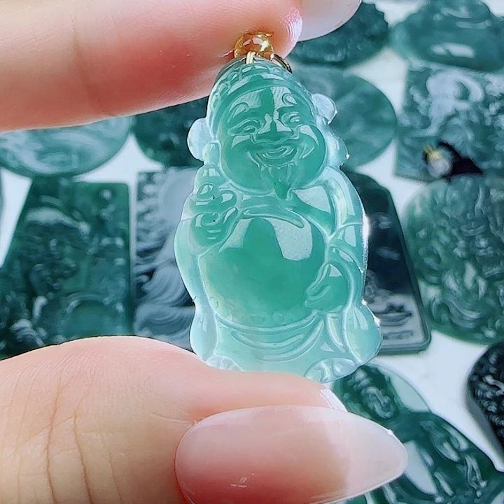 翡翠未镶嵌颈饰多样性发货天然的A货翡翠