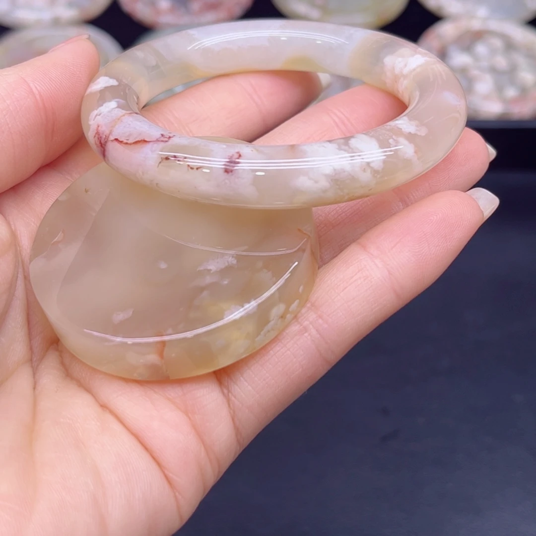 玛瑙/玉髓未镶嵌手镯52